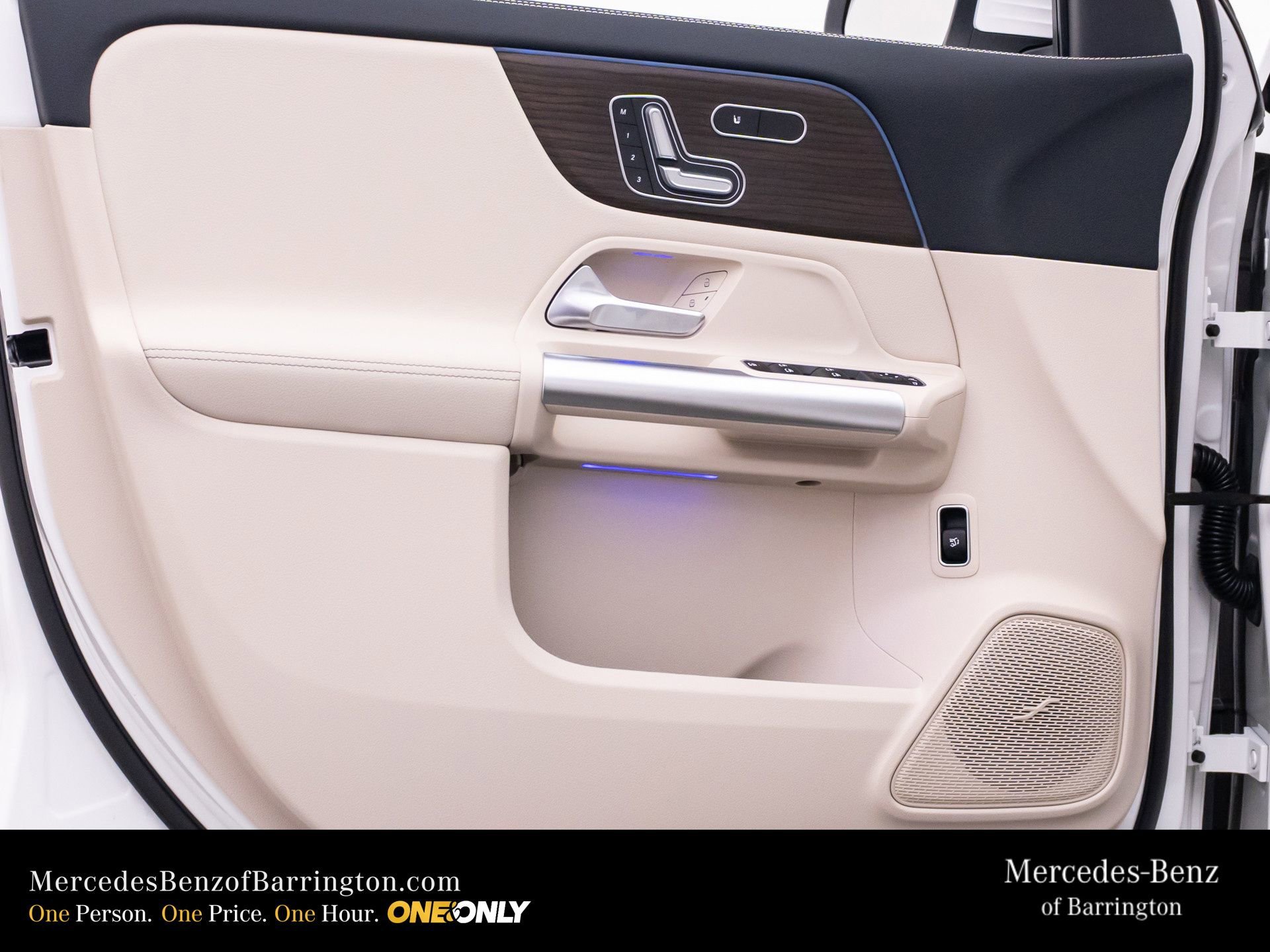 New 2026 Polar White Mercedes-Benz GLA 250 image 57