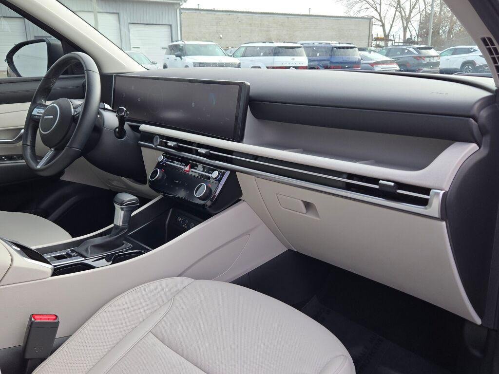 New 2025 Black Hyundai SEL Convenience AWD image 8