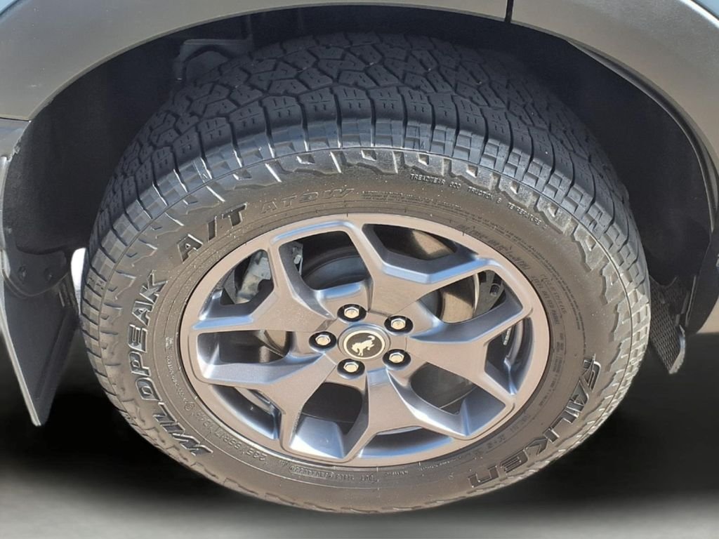 Used 2023 Blue Ford Badlands image 9