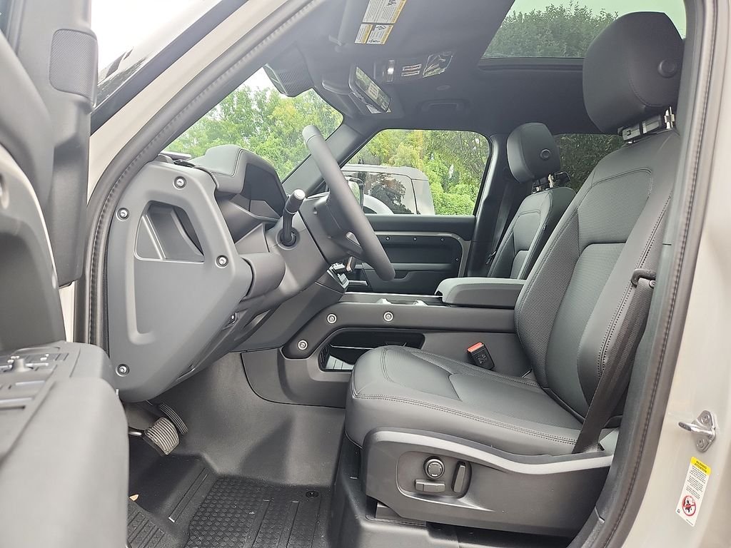 New 2026 Borasco Grey Land Rover S image 7