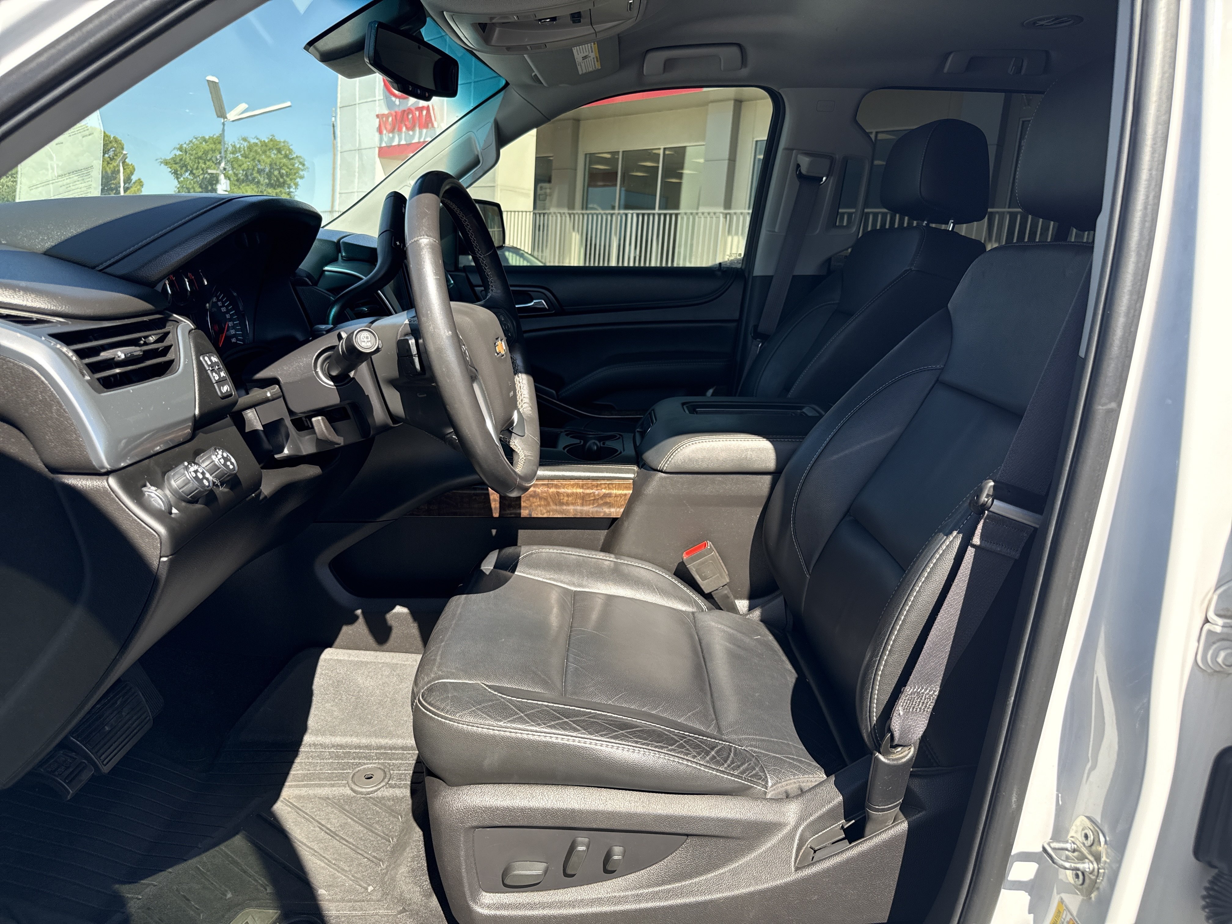 Used 2016 Summit White Chevrolet LT image 12