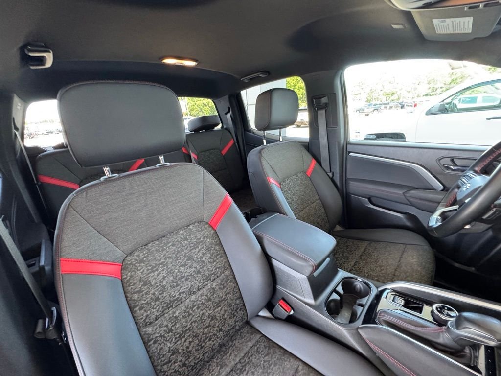 Used 2023 White Chevrolet Z71 image 18