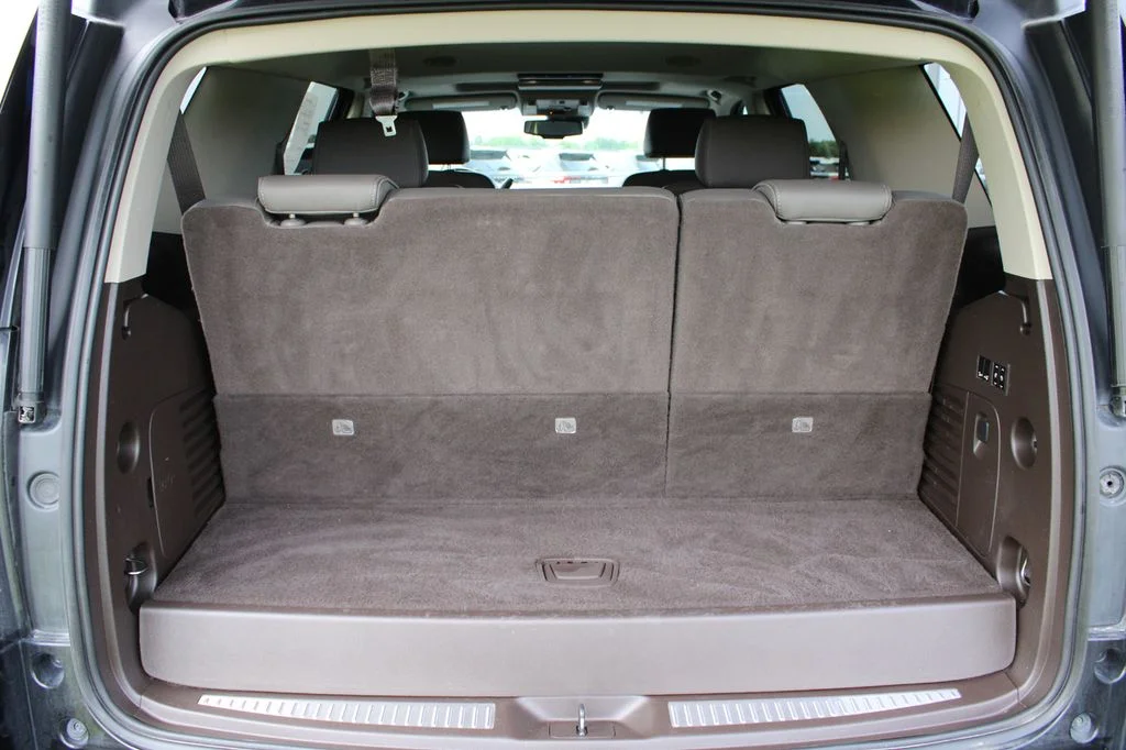 Used 2017 Onyx Black GMC Denali image 11