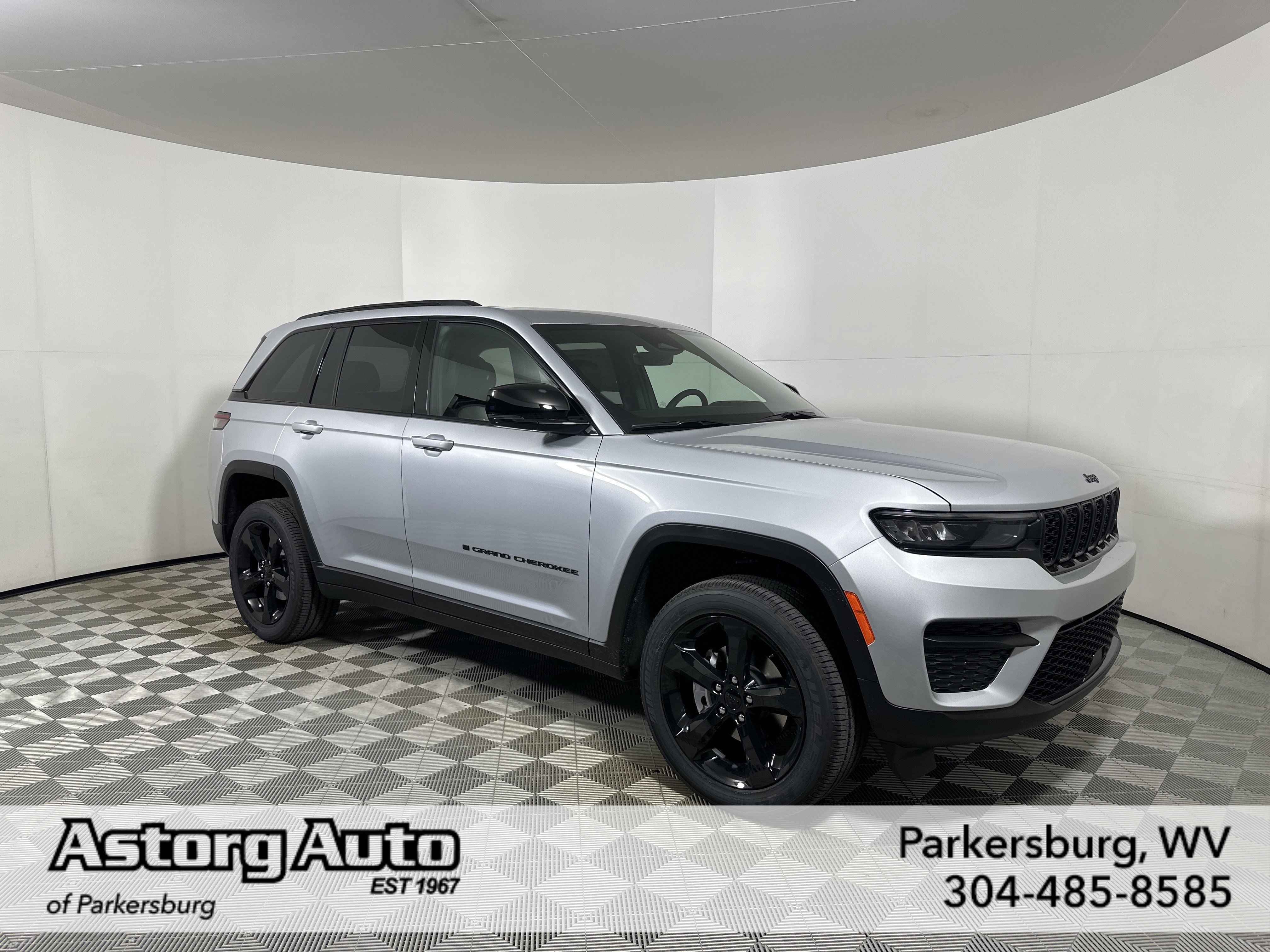 2025 Jeep Grand Cherokee Altitude X 4x4's photo