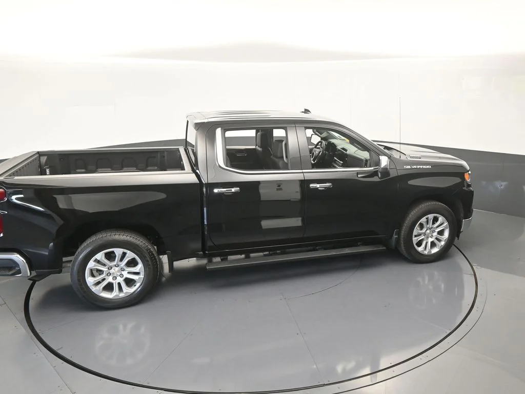 Used 2026 Black Chevrolet LTZ image 61
