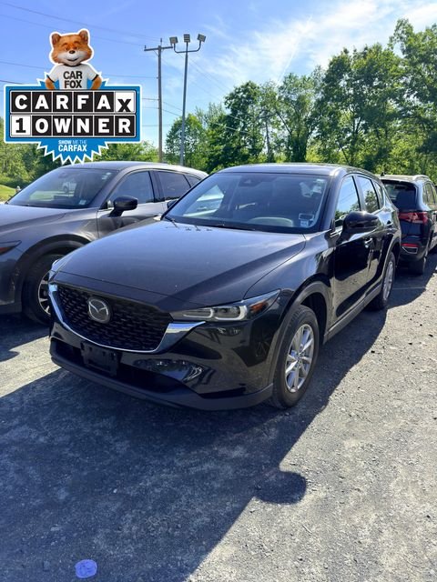 2023 Mazda CX-5 S Preferred package Auto AWD's photo