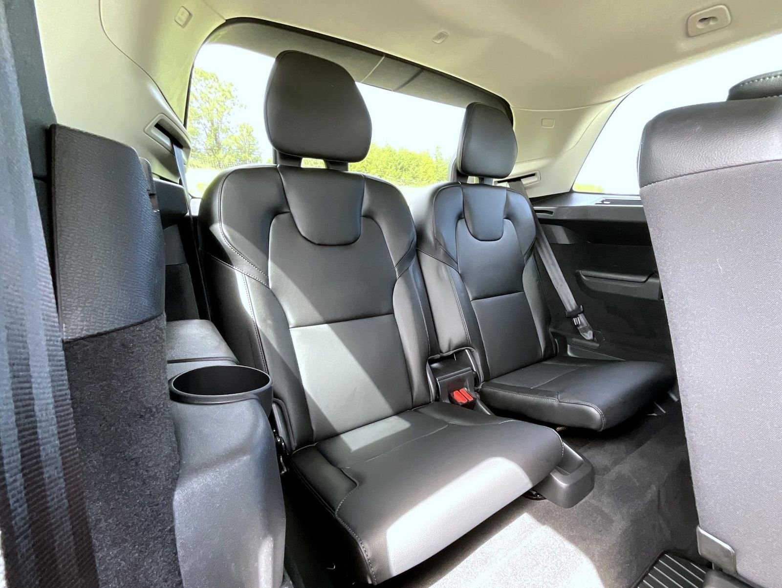 Used 2020 White Volvo T5 Momentum image 20