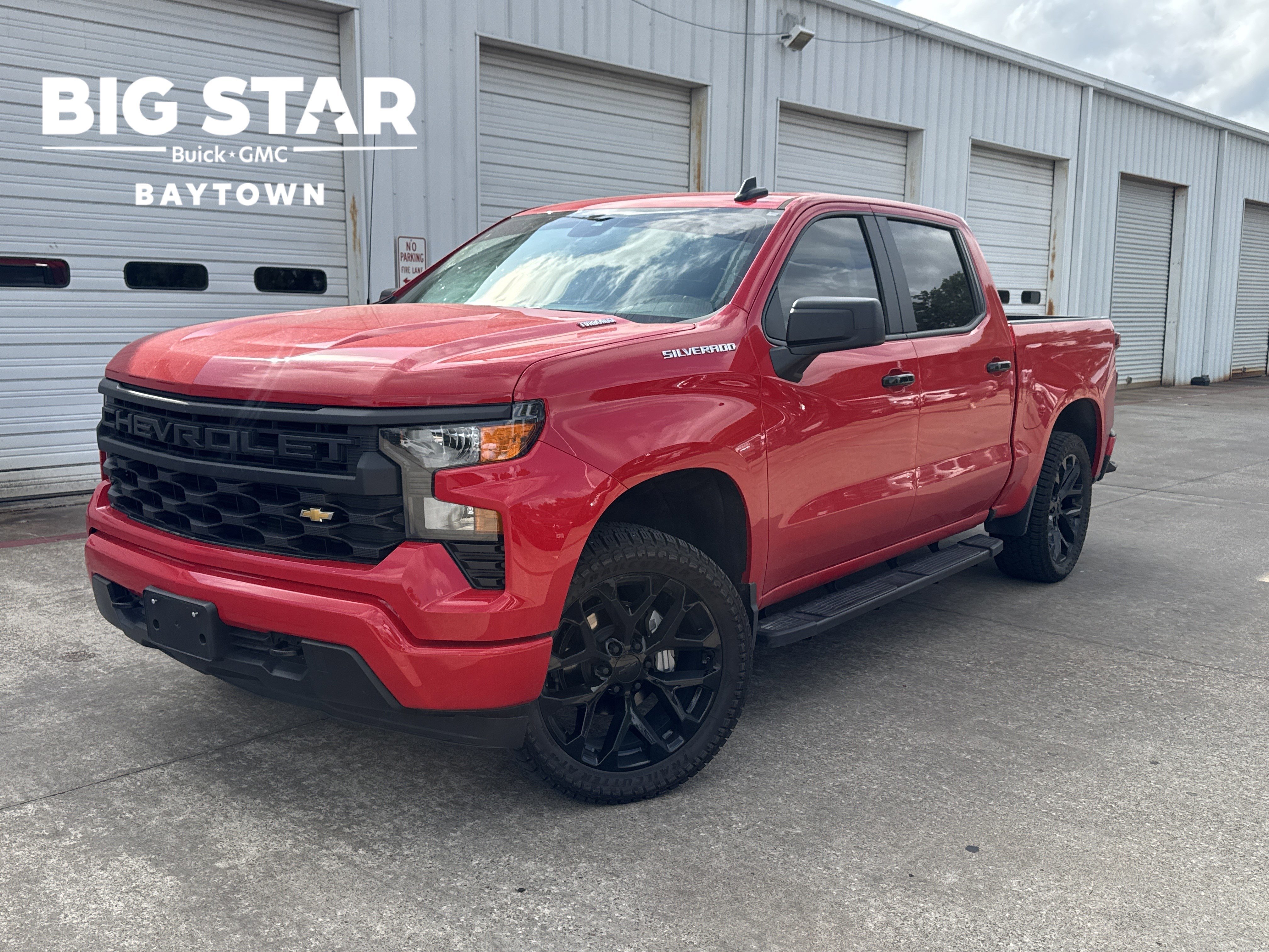 2025 Chevrolet Silverado 1500 Custom Crew Cab Short Box's photo