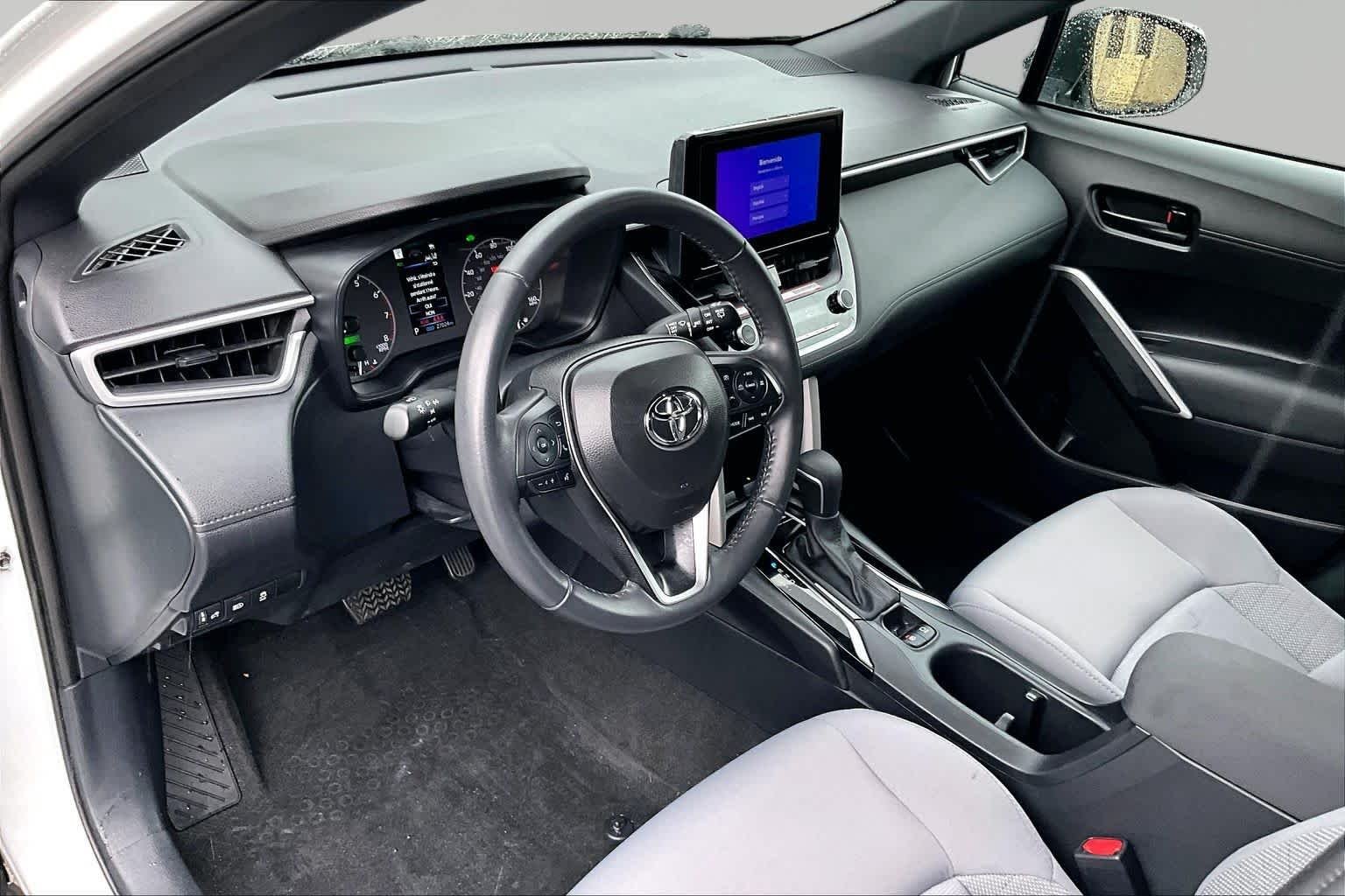Used 2024 Wind Chill Pearl Toyota Hybrid SE image 18