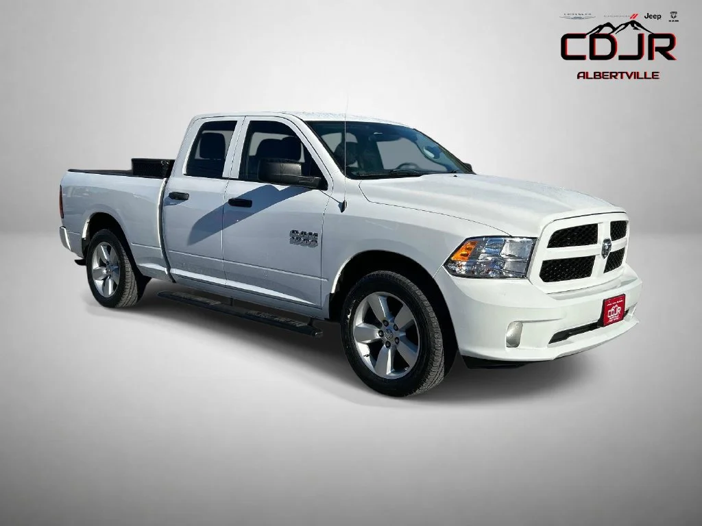 Used 2015 White Ram Express image 1