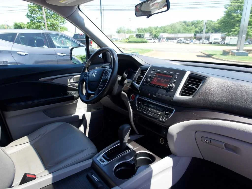 2019 Honda Ridgeline RTL AWD's photo