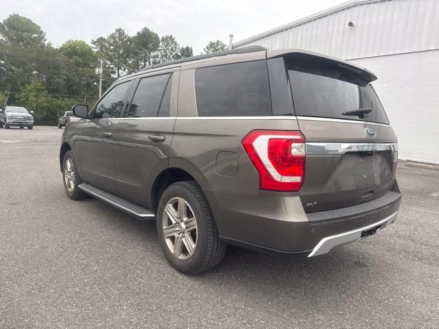 Used 2018 Gray Ford XLT image 3