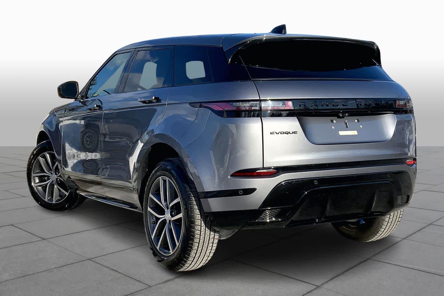 Used 2026 Eiger Grey Metallic Land Rover Dynamic SE image 22