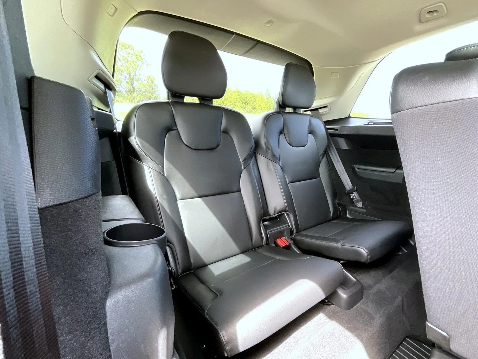Used 2020 White Volvo T5 Momentum image 20
