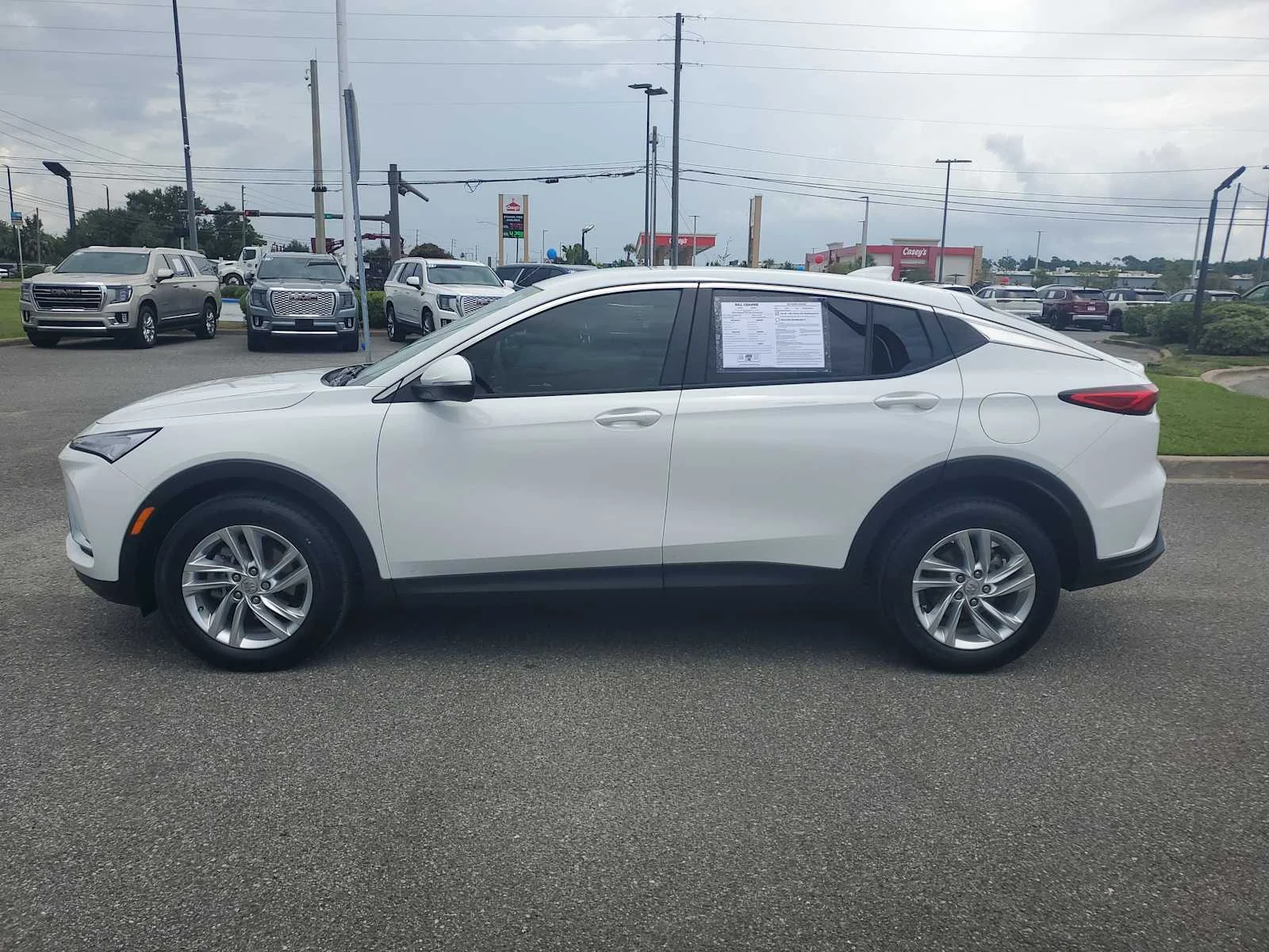 Used 2024 Summit White Buick Preferred image 2