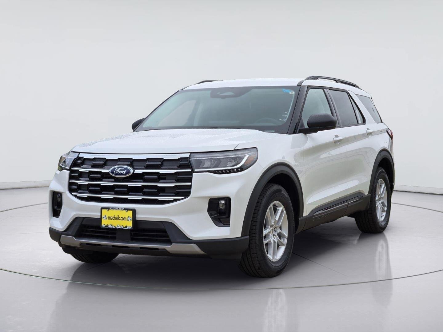 New 2026 Star White Metallic Tri-Coat Ford Active image 2