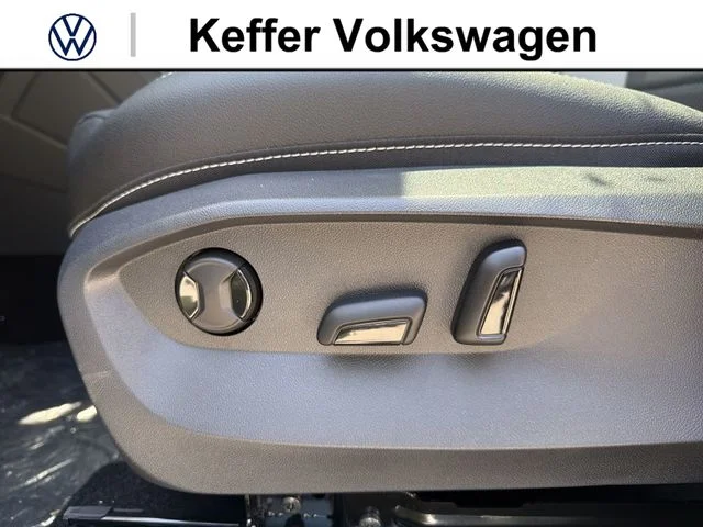 New 2026 Green Volkswagen 1.5T SEL image 13