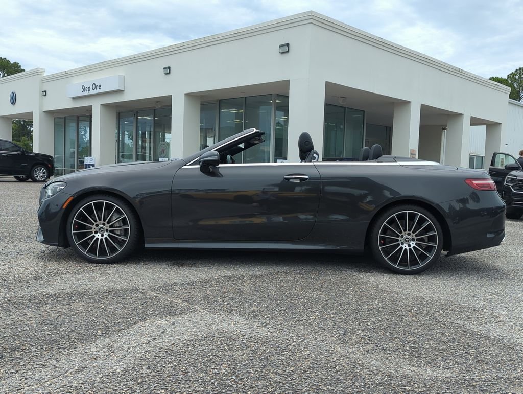 Used 2023 Gray Mercedes-Benz E 450 image 4