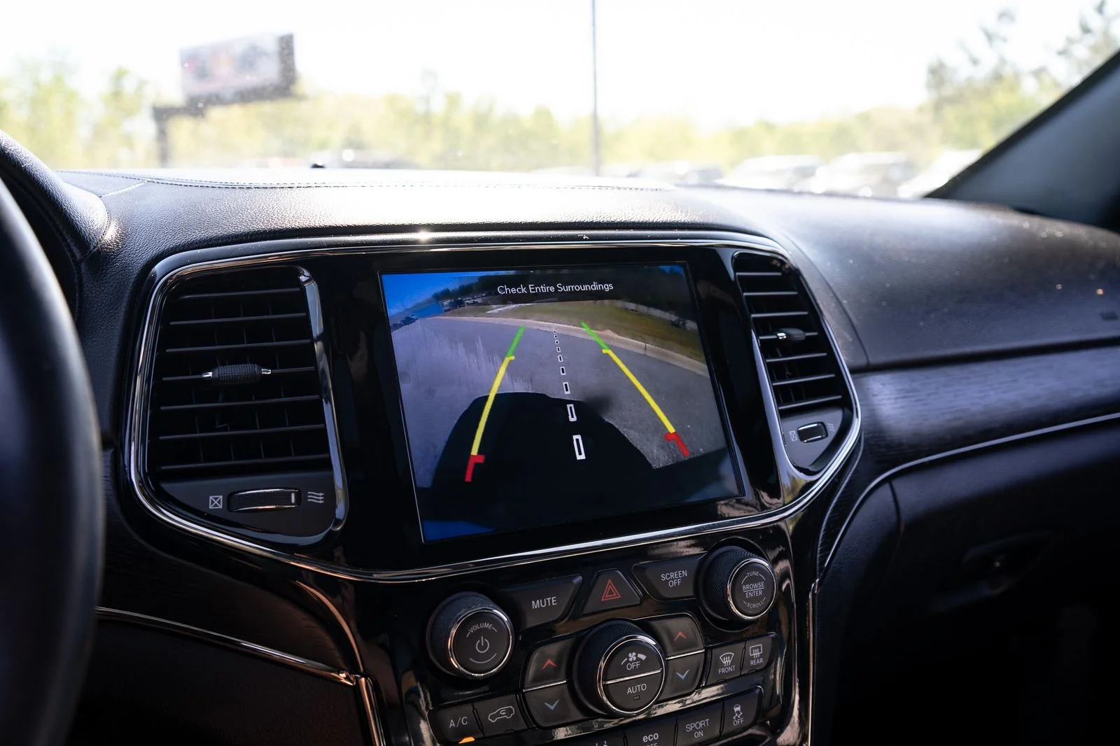 Used 2019 Black Jeep Overland image 25