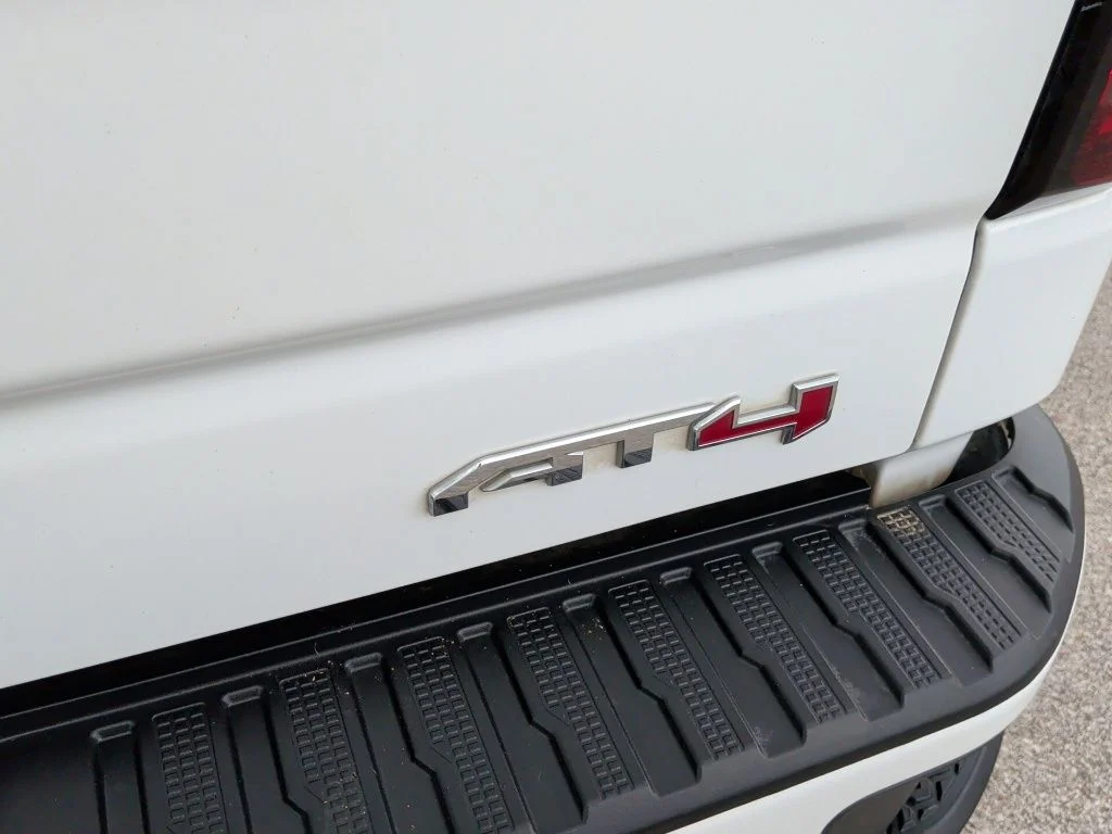 Used 2024 White GMC AT4 image 46