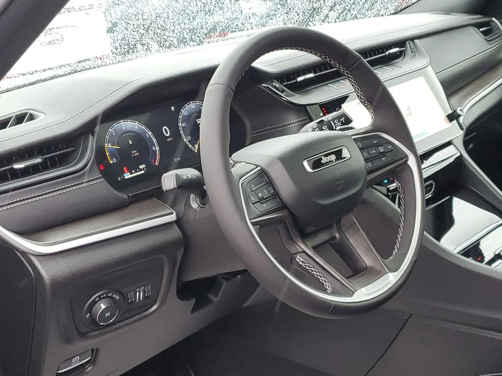 2026 Jeep Grand Cherokee Limited - Photo 12