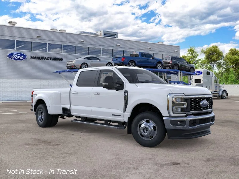 New 2026 Oxford White Ford Lariat image 7