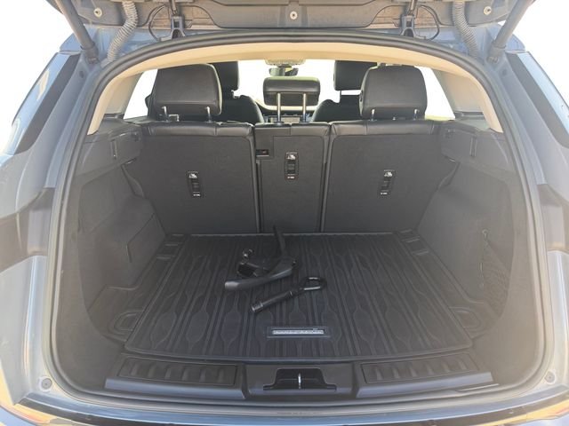 Certified Used 2023 Gray Land Rover SE image 18