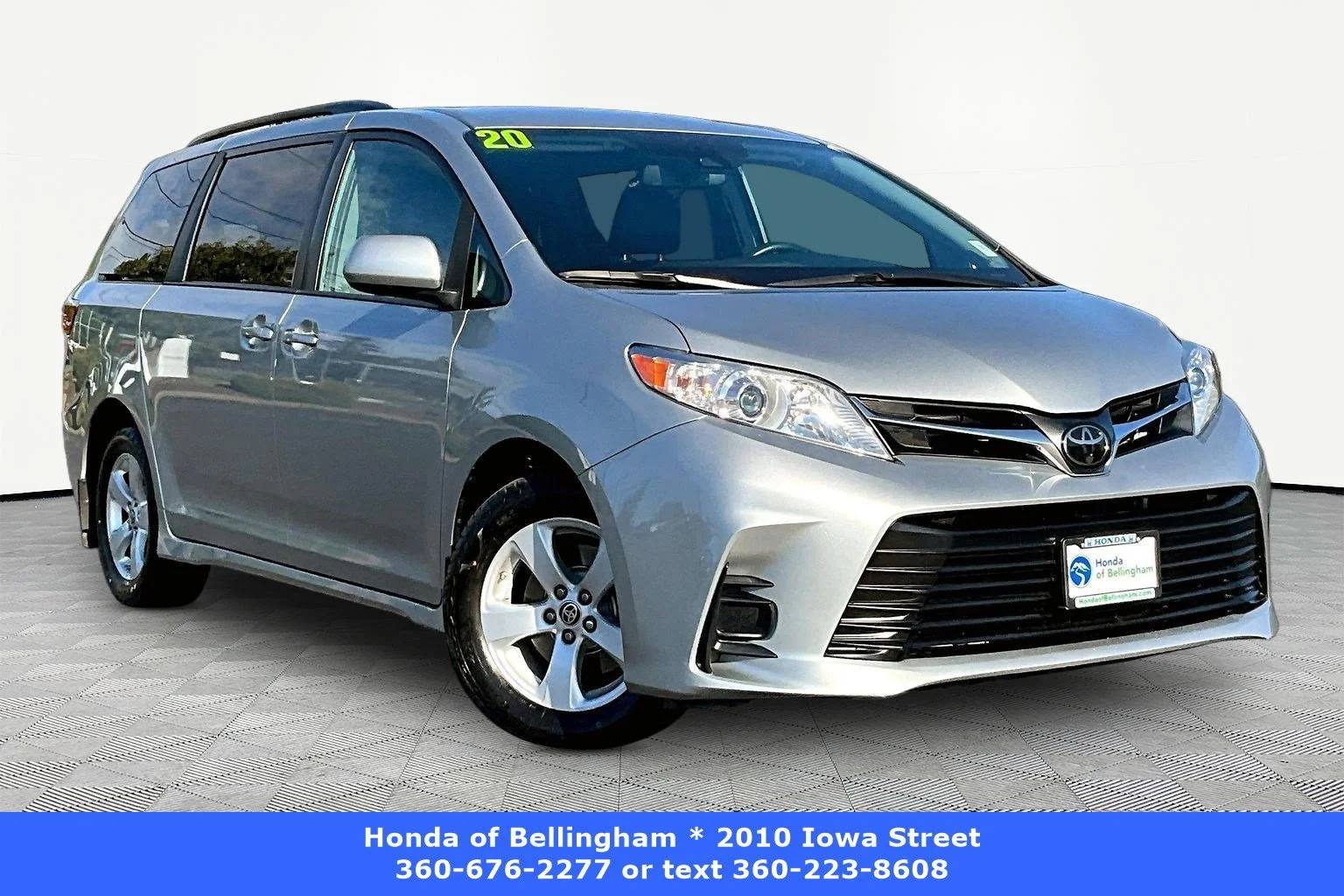 2020 Toyota Sienna LE 8-Passenger V6's photo
