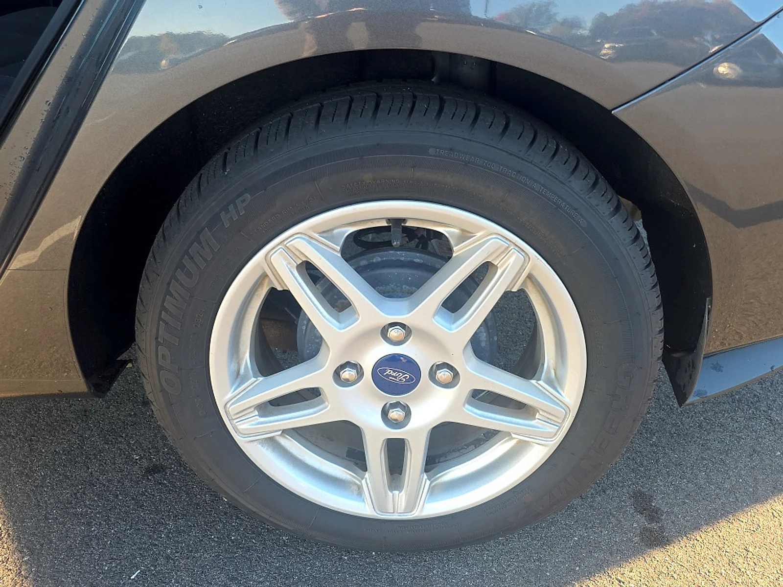 Used 2017 Magnetic Metallic Ford SE image 7
