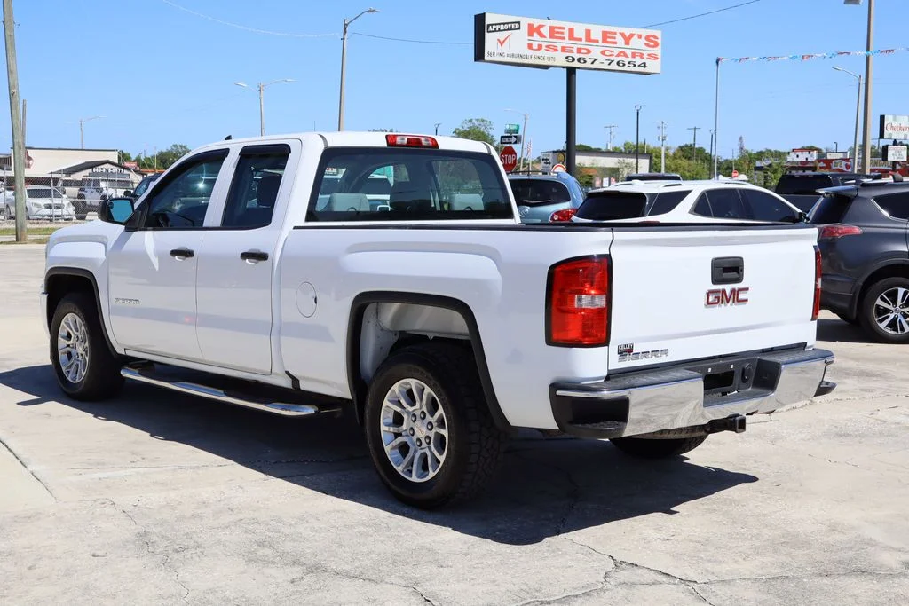 Used 2016 White GMC Base image 7
