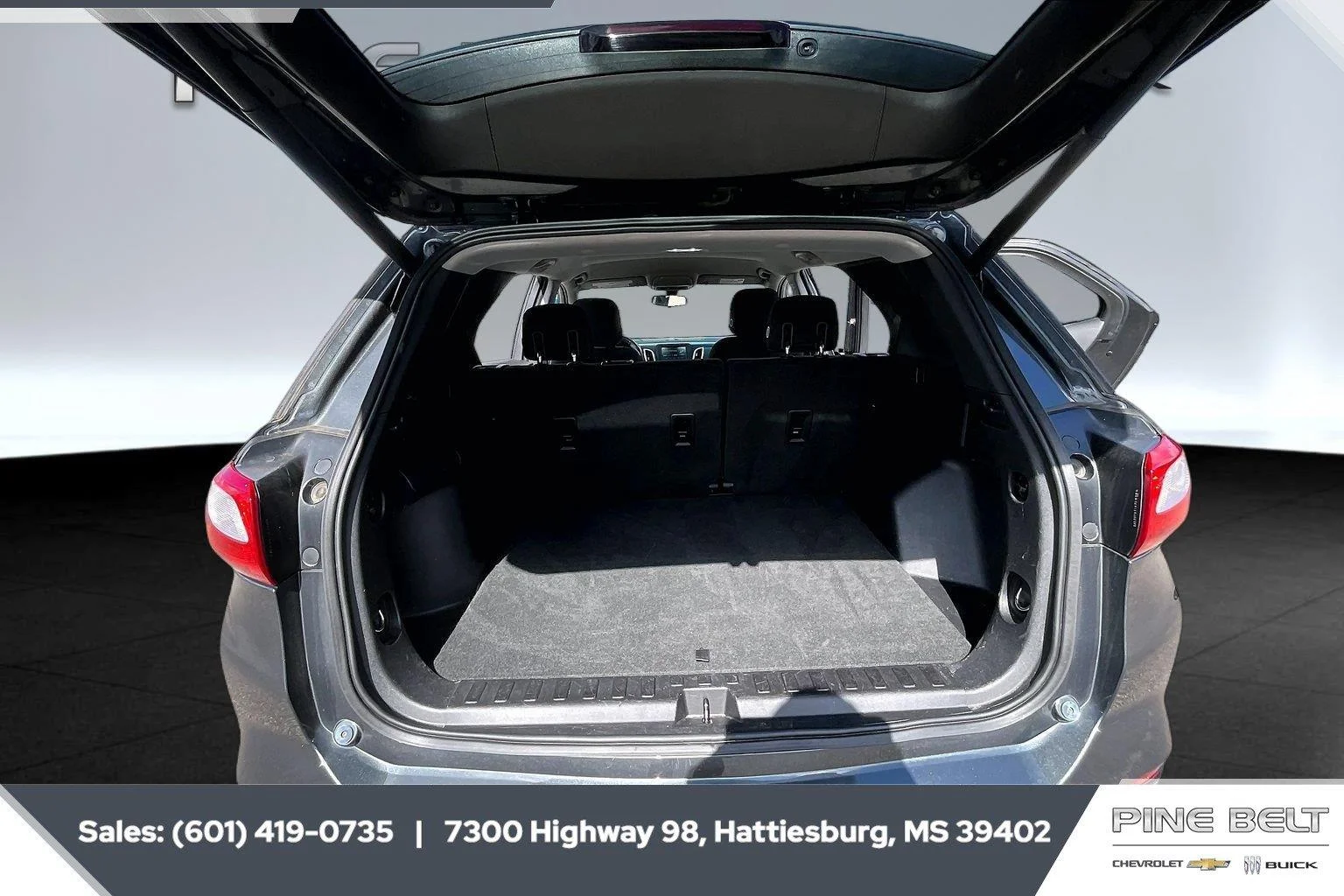 Used 2018 NIGHTFALL GRAY METALLIC Chevrolet LT image 21