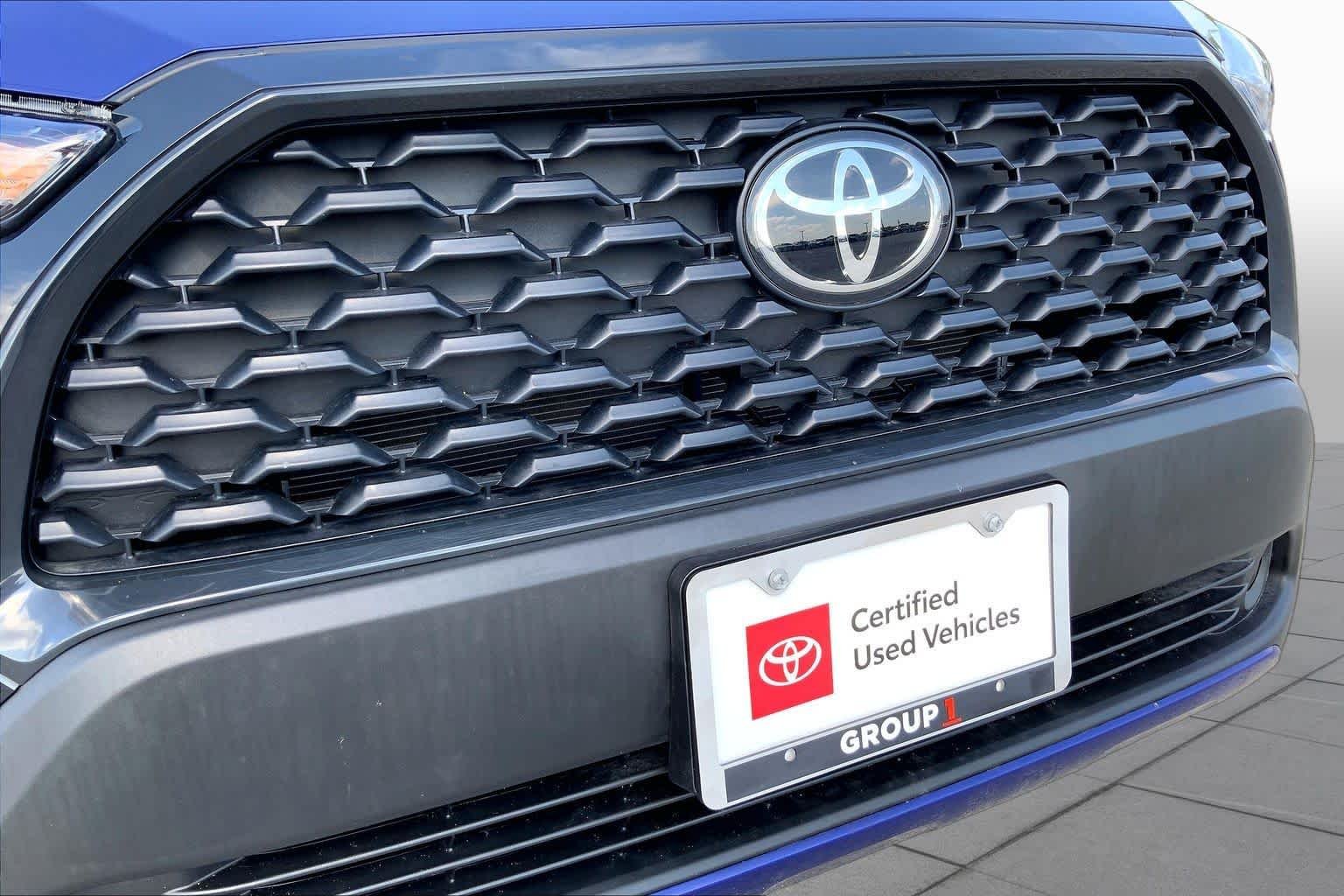 Certified Used 2025 Blue Crush Metallic Toyota LE image 29