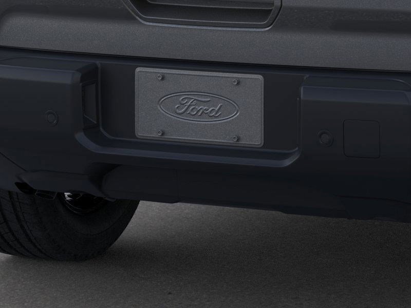 New 2025 Carbonized Gray Metallic Ford Outer Banks image 29