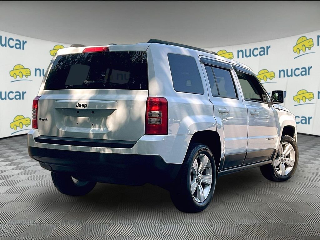 Used 2014 White Jeep Latitude image 6