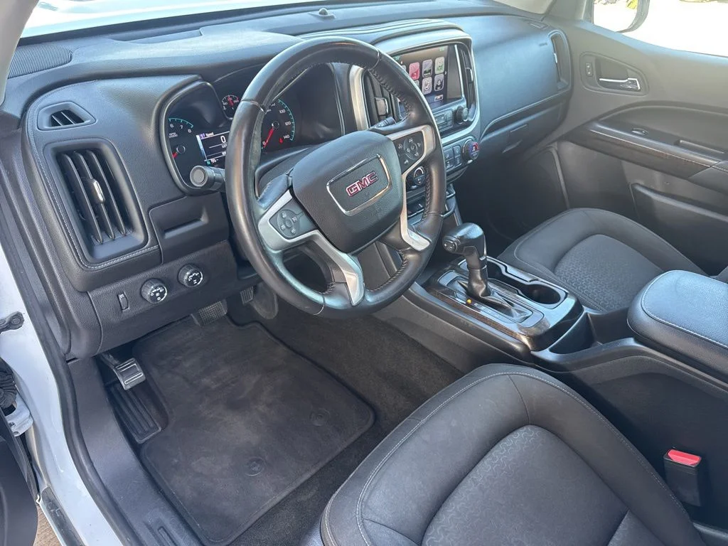 Used 2017 White GMC SLE1 image 20