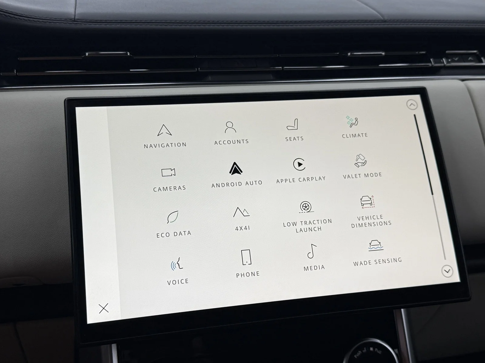 2022 Land Rover New Range Rover SE - Photo 19