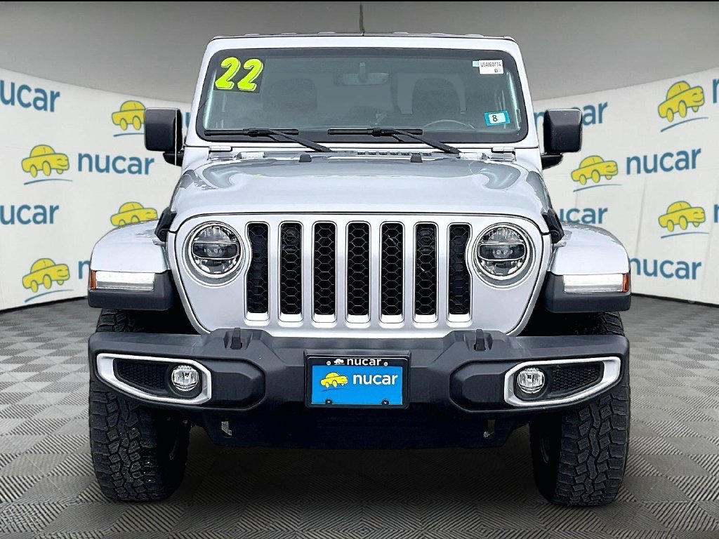 Used 2022 Silver Zynith Clearcoat Jeep Overland image 2