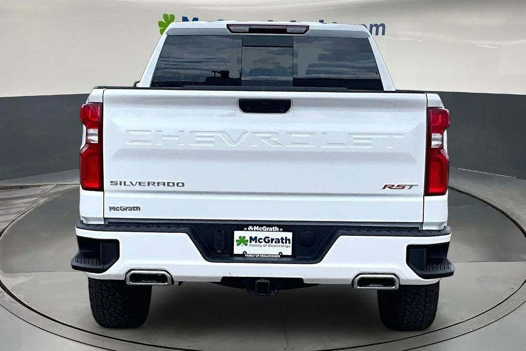New 2026 White Chevrolet RST image 5