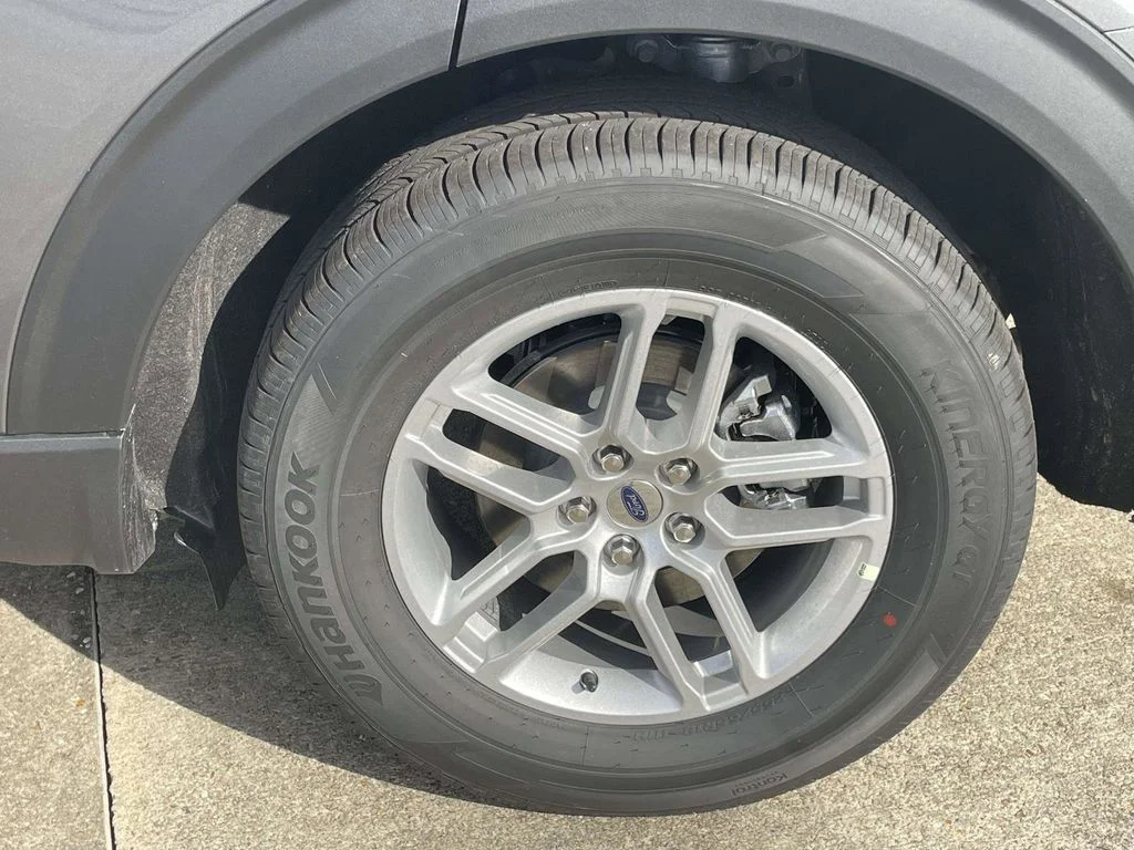 New 2026 Gray Ford Active image 9