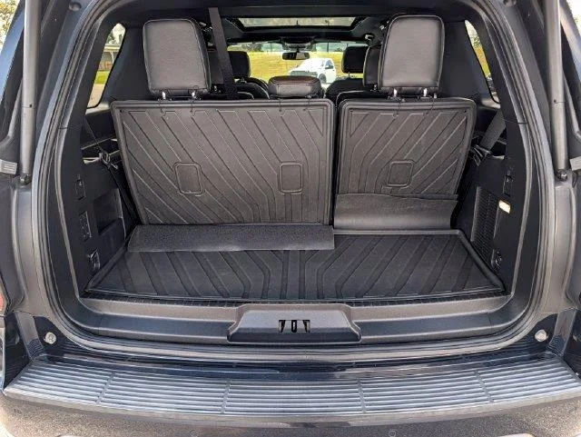 Used 2021 Blue Ford King Ranch image 23