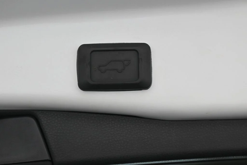 Used 2023 Ice Cap Toyota Limited image 36