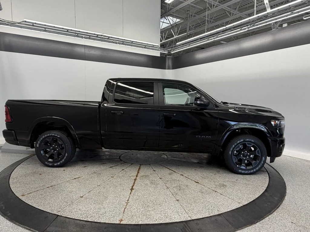 New 2026 Diamond Black Crystal Pearlcoat Ram Big Horn/Lone Star image 8