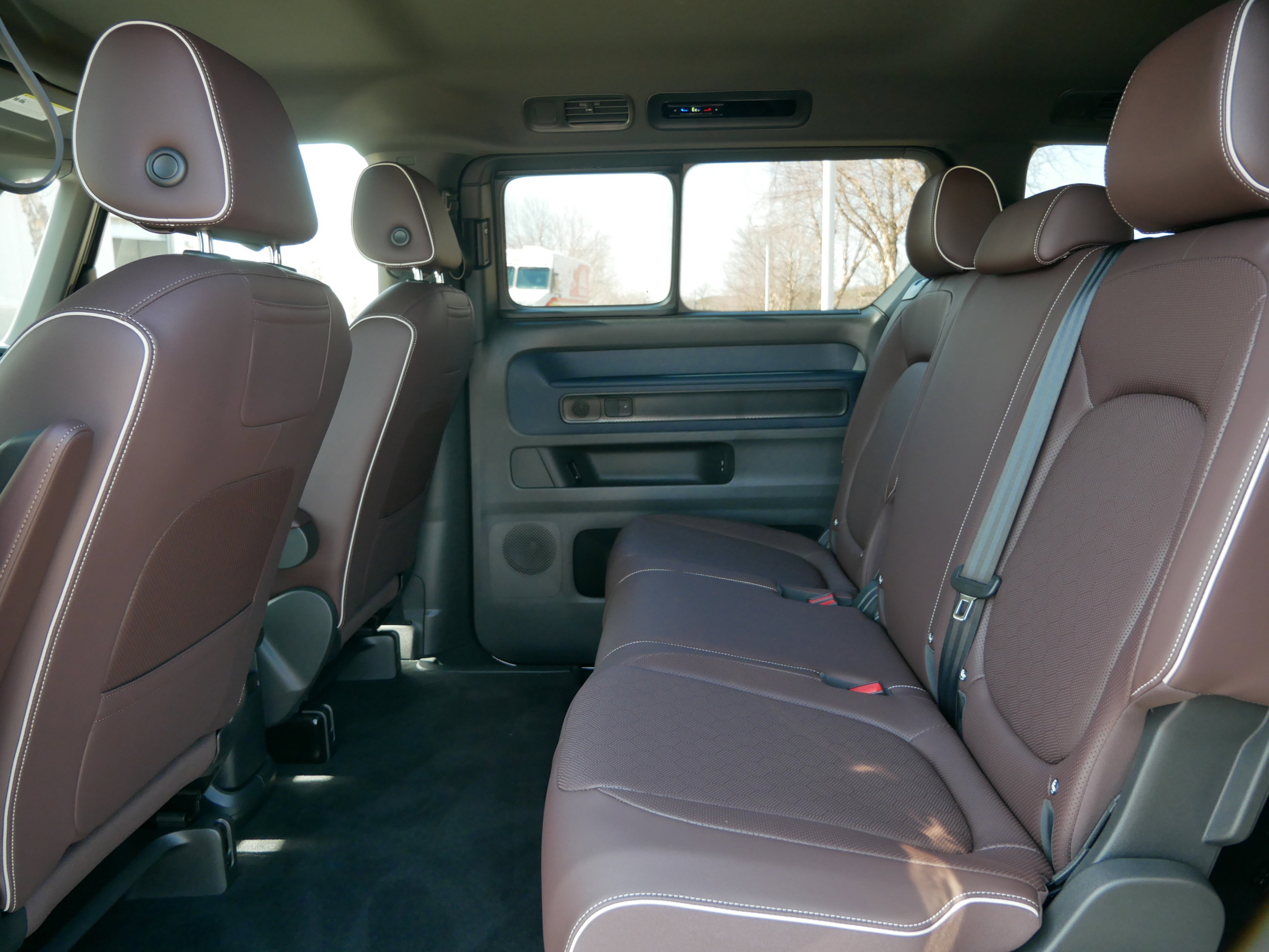 2025 Volkswagen ID. Buzz PRO S - Photo 8