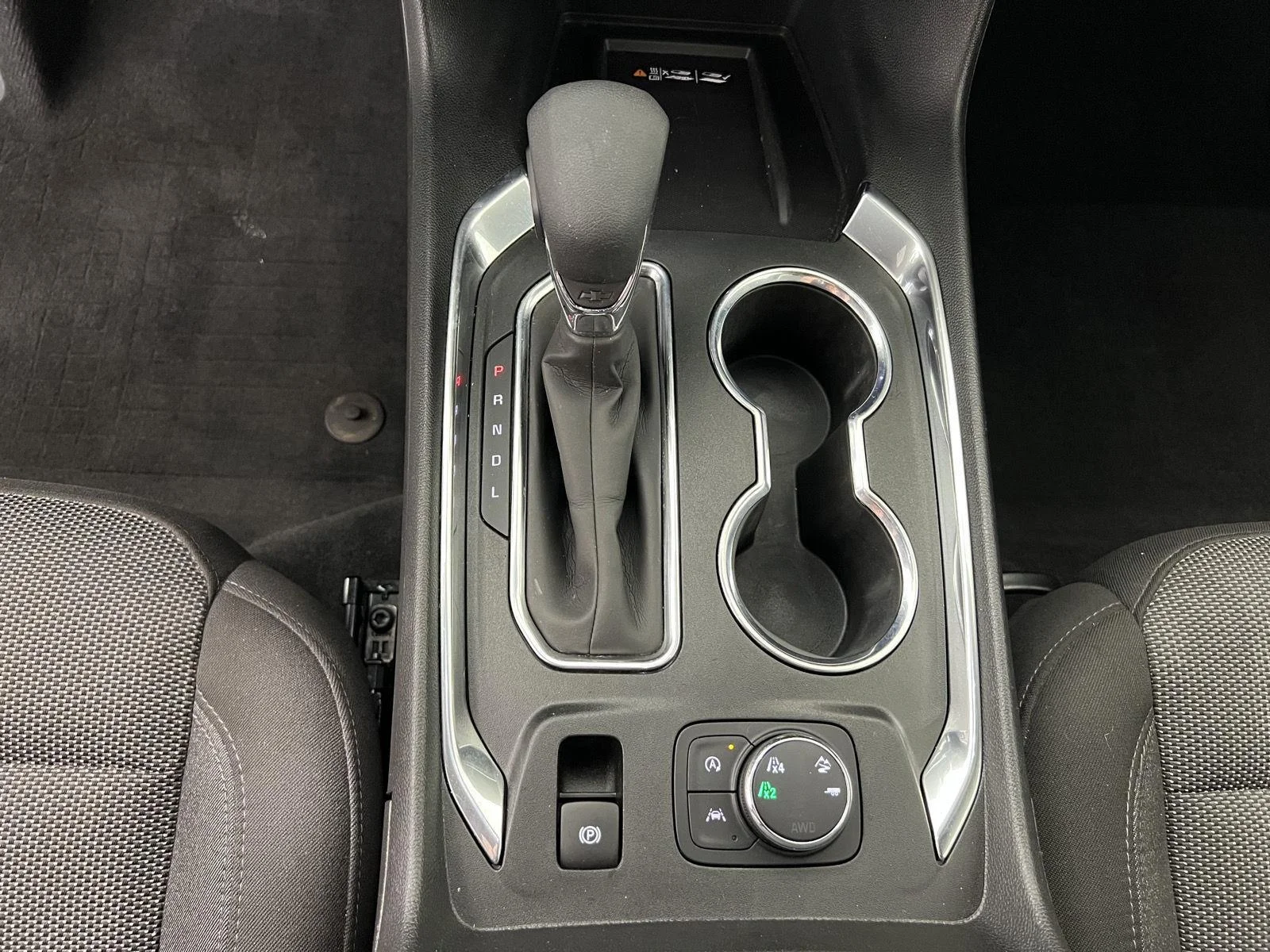 Used 2023 Summit White Chevrolet LT image 17
