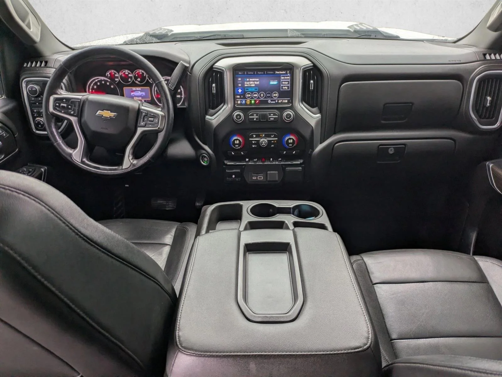 Used 2022 Summit White Chevrolet LT image 19