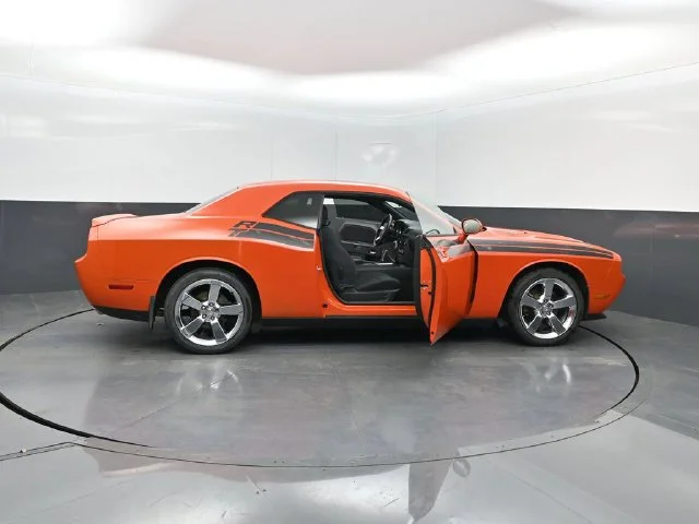 Used 2010 Orange Dodge R/T image 28
