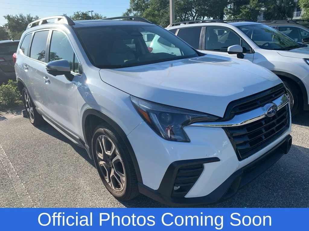 2023 Subaru Ascent Limited 7 Passenger's photo