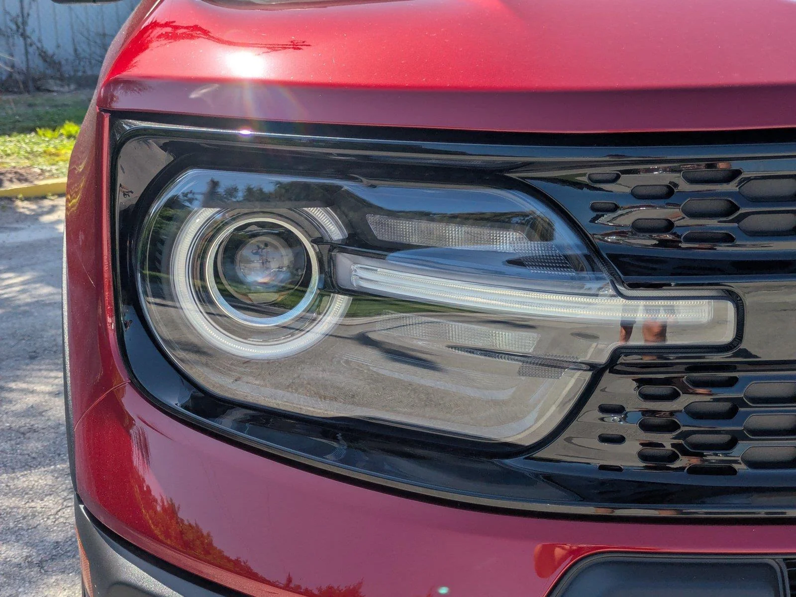 New 2026 Ruby Red Metallic Tinted Clearcoat Ford Outer Banks® image 10