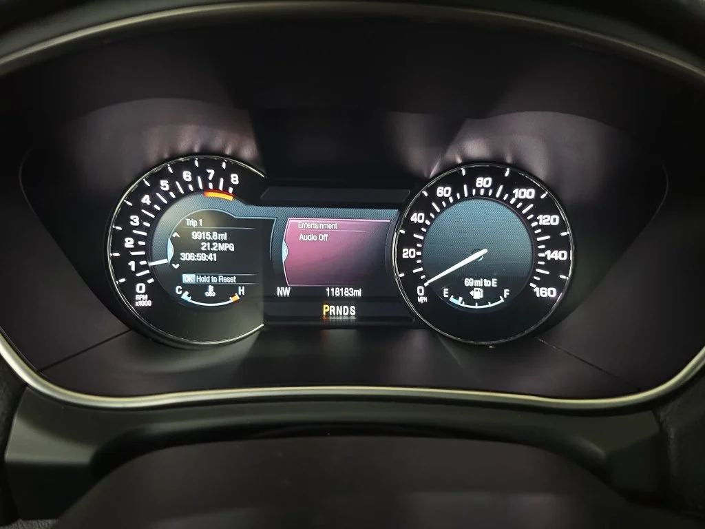 Used 2016 Black Lincoln Reserve image 21