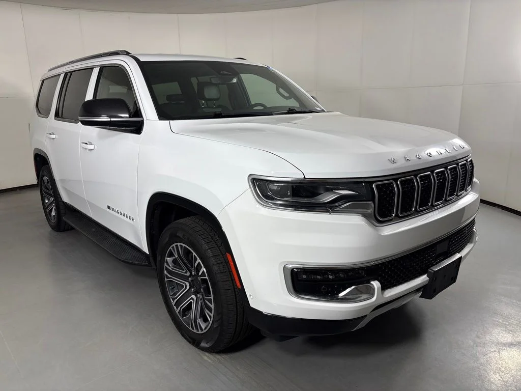 Used 2024 White Jeep Series II image 2